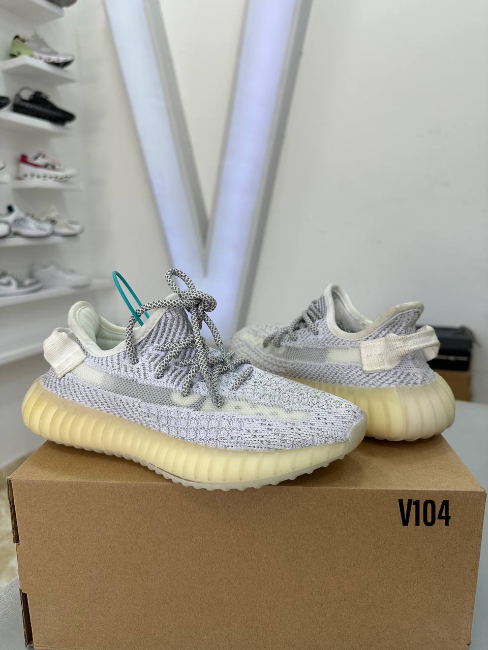 Adidas Yeezy 350 "Grey"