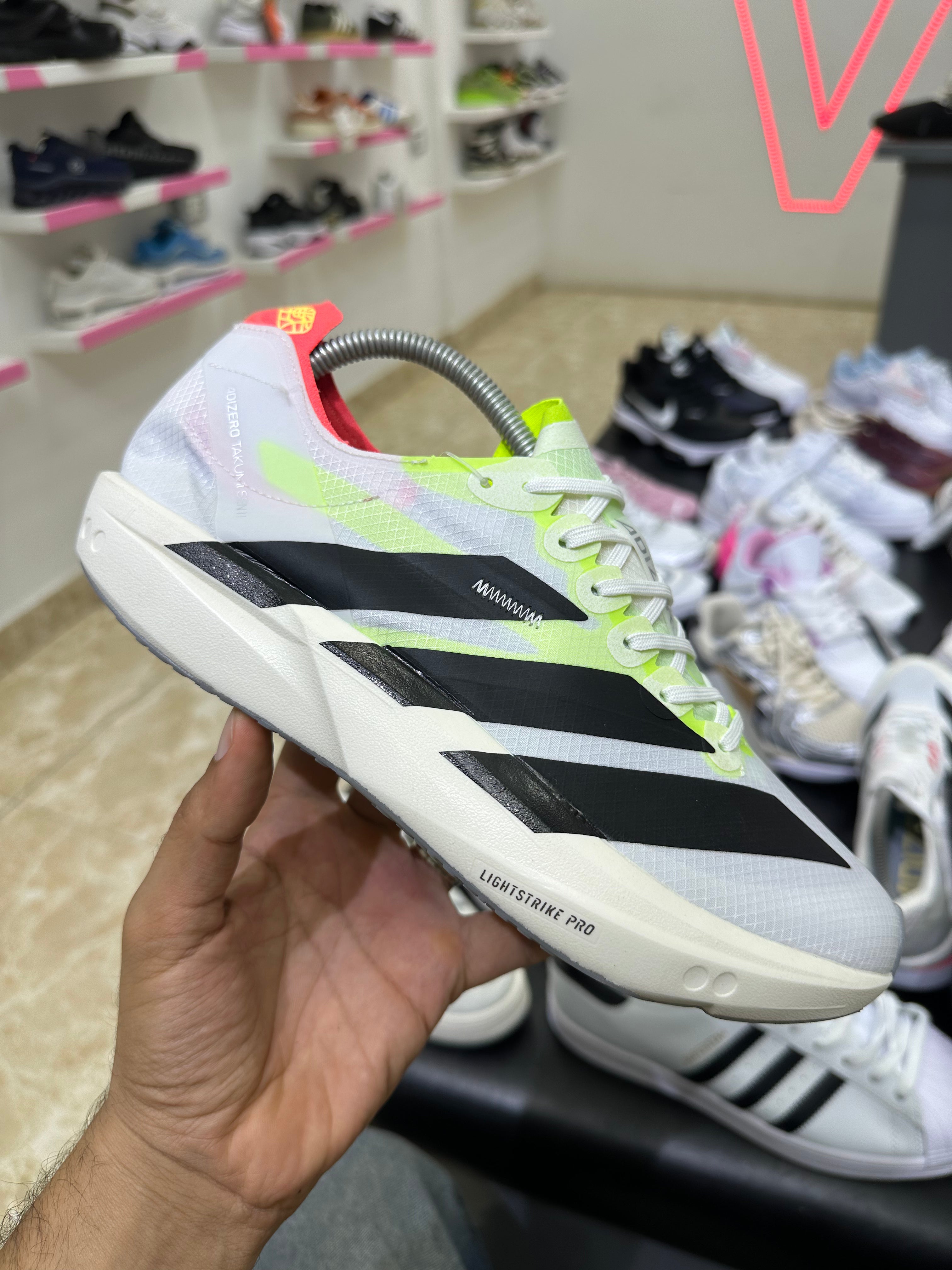 Adidas Adizero Takumi “White Black”