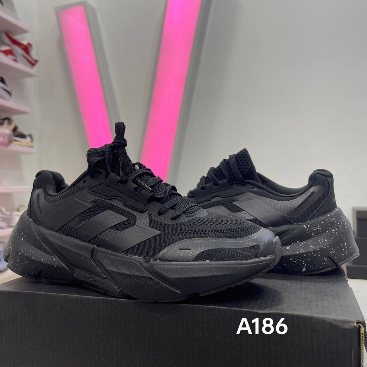 Adidas Adistar "Full Black"